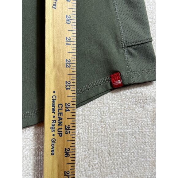 North Face Women’s M Green V-Neck Short Sleeve Vaporwick Athletic Workout Top - Picture 6 of 8